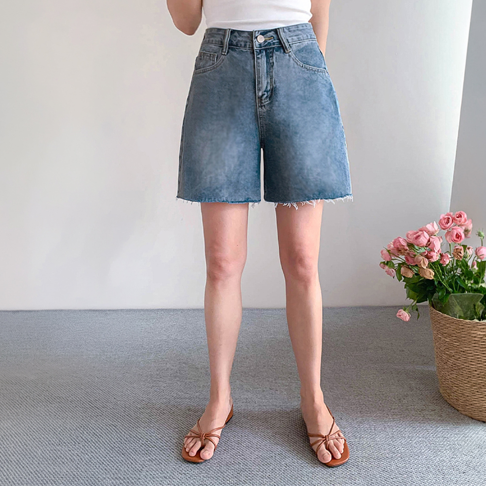 [Thigh Fat Cover] Luca Aline Natural Hem Cut Denim Half-length Shorts [size:S,M]