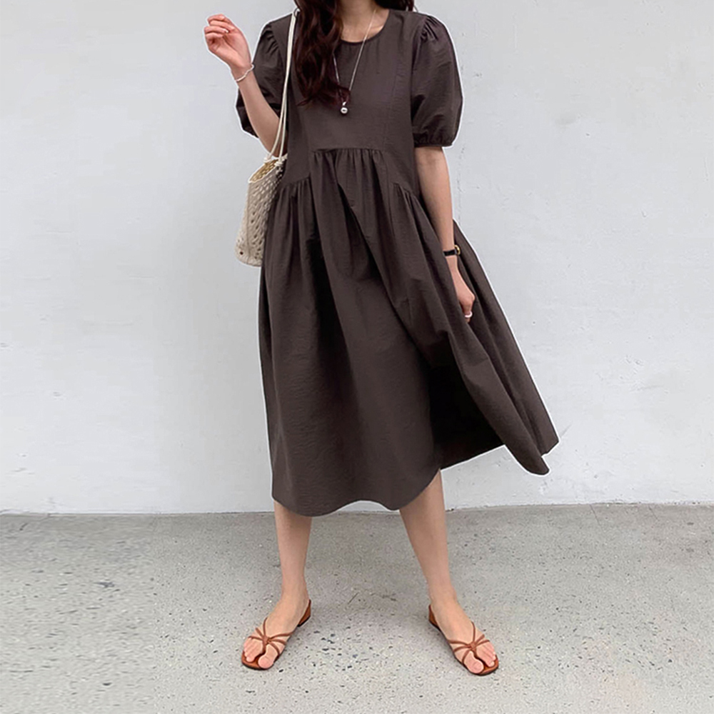 [New Arrival Special 7,000 KRW Discount] <FONT color=#5a3954>MADE LIN</font> Hatsuri Diagonal Cut Shirring Puff One Piece [size:F(55~66)]