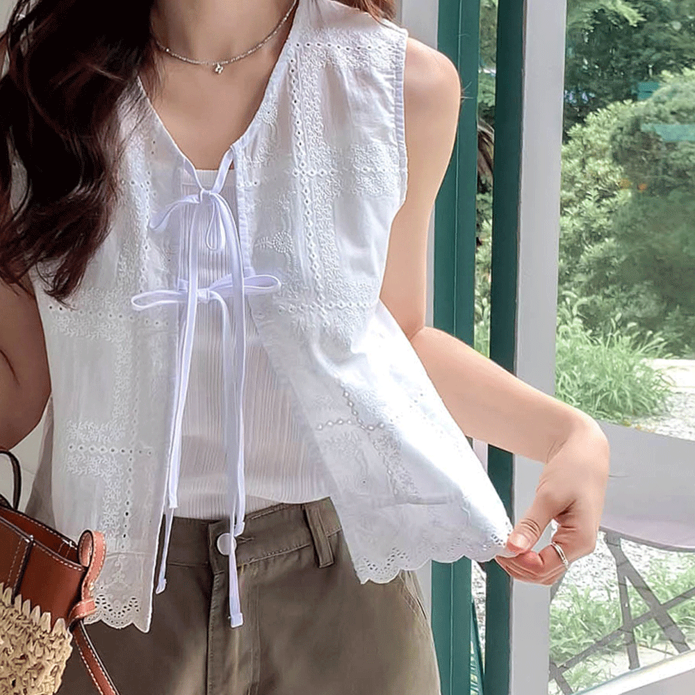 [New Arrival Special 10,000 KRW Discount] <FONT color=#5a3954>MADE LIN</font> Levreu Square Race Vest Blouse [size:F(55~66)]