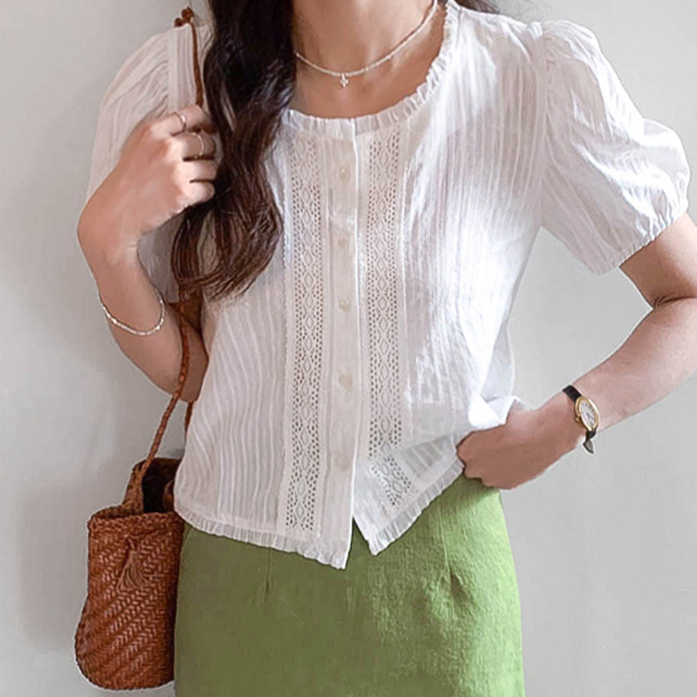 [Best Deal 7,000 KRW Discount] <FONT color=#5a3954>MADE LIN</font> ODIEL Stripe Race Shirred Short-sleeve Blouse [size:F(55~66)]