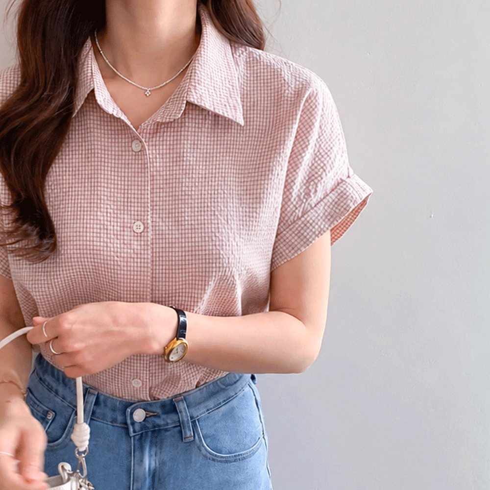 [New Arrival Special 7,000 Won Discount] <FONT color=#5a3954>MADE LIN</font> Molly Cuffed Sleeve Seersucker Short-sleeve Shirt [size:F (55~66.5)]