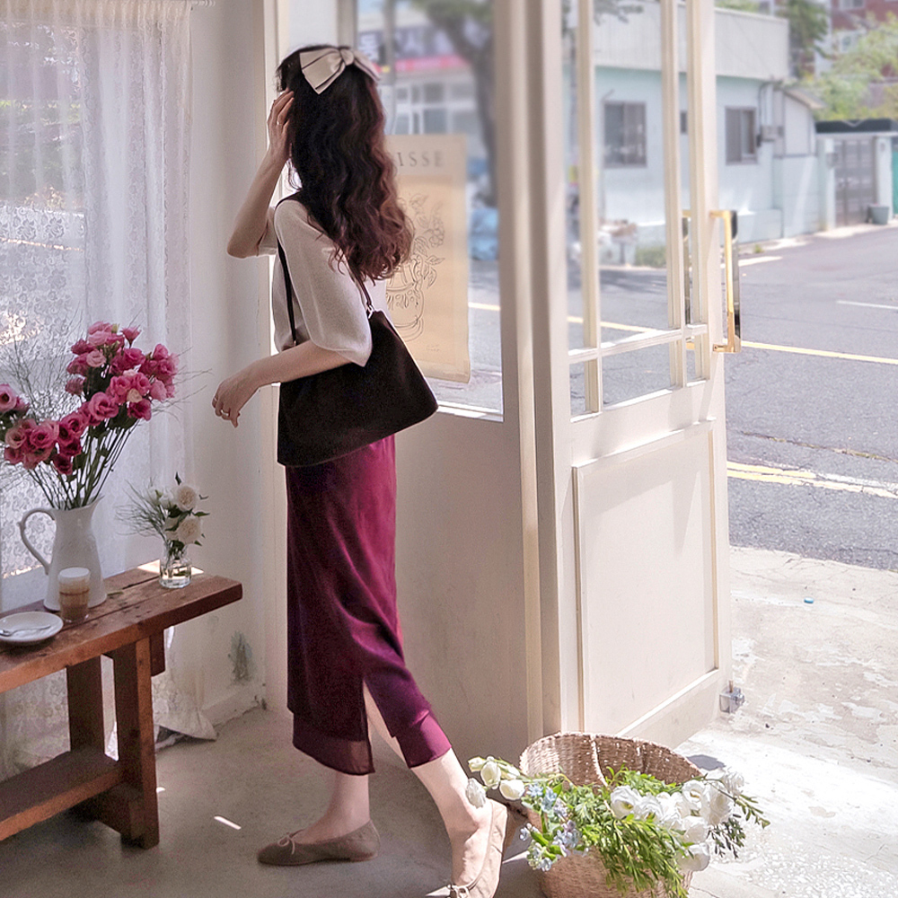 [New Arrival Special 15% Off] <FONT color=#5a3954>MADE LIN</font> Autumn Wine Soft & Flexible Suede Contrast Slit Skirt [size:F(55) L(66~77)]