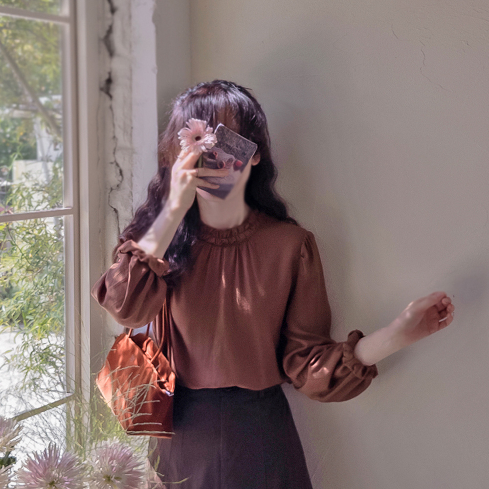 Dalian Lovely Shirring Neck Delicate Fit Elegant Blouse [size:F(55~66)]