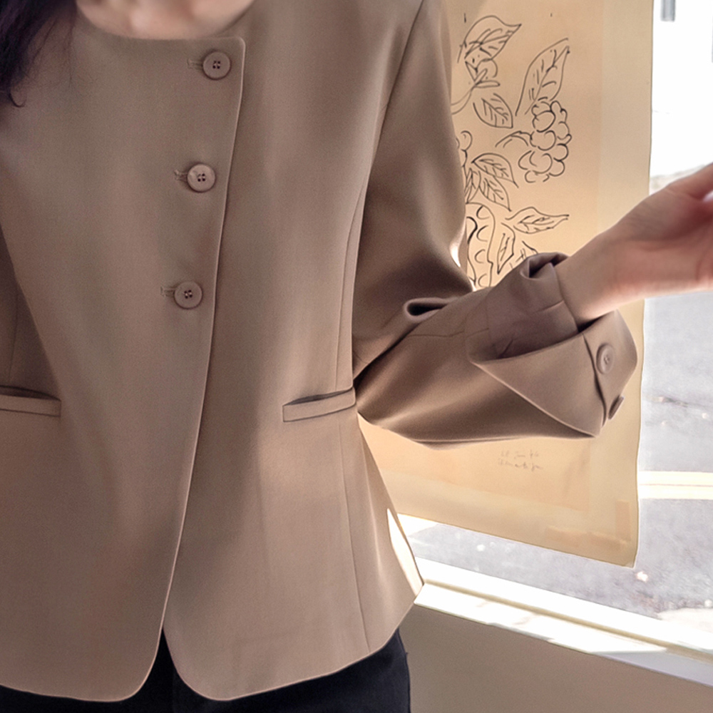 [New Arrival Special 15% Off] <FONT color=#5a3954>MADE LIN</font> Crammed Diagonal Button Sturdy yet Flexible Premium Jacket [size: F(55~66), L(77~88)]