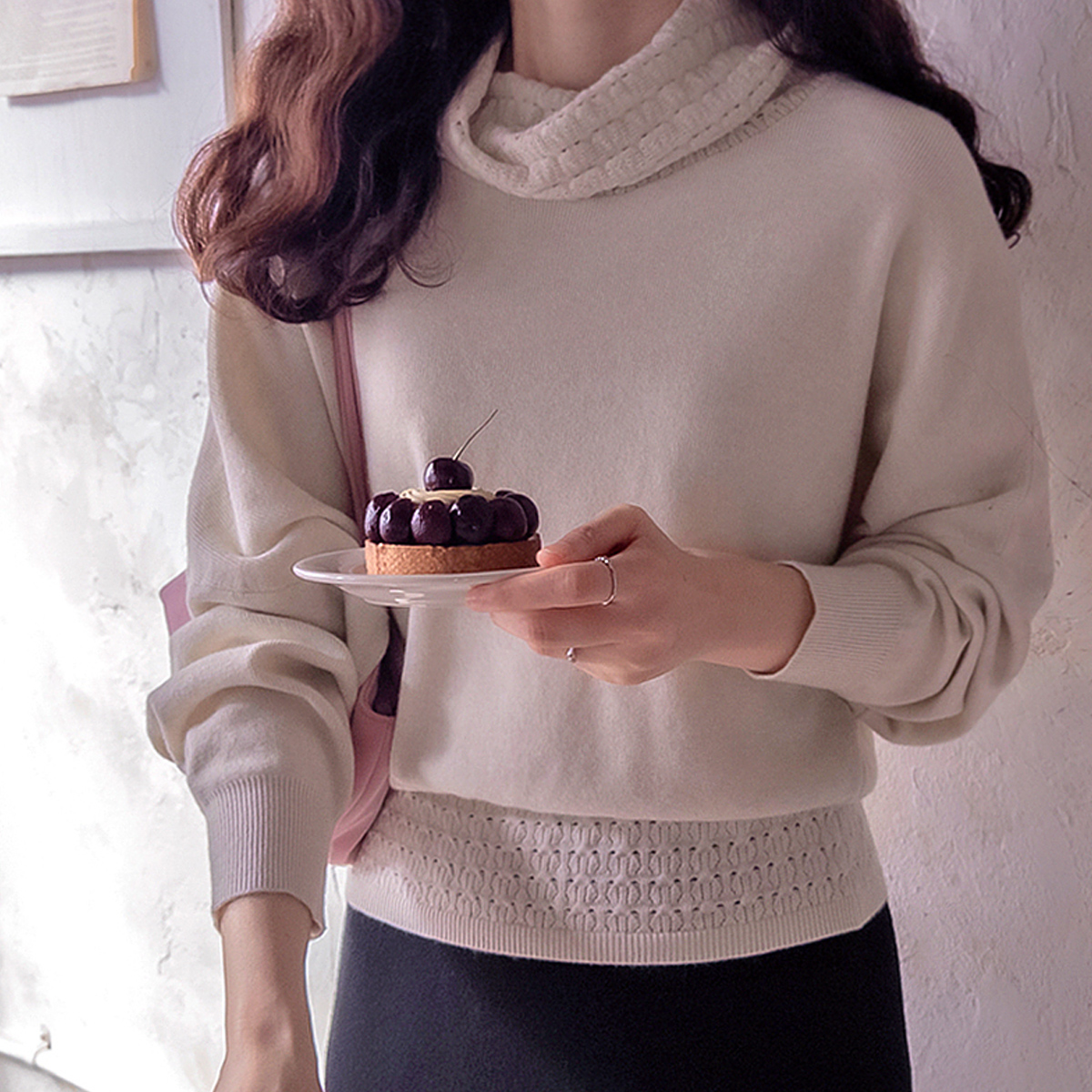 Monea Beautifully Woven Turtleneck Soft & Stretch Flexible Knit [size:F(55~66)]