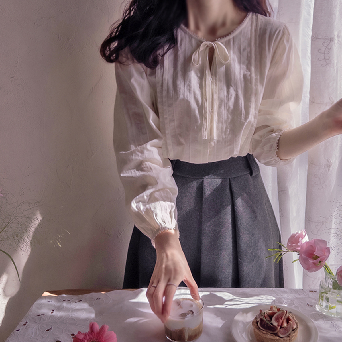 Napping Touch Prena Subtle Stripe Pattern Lovely Blouse [size:F(55~66)]