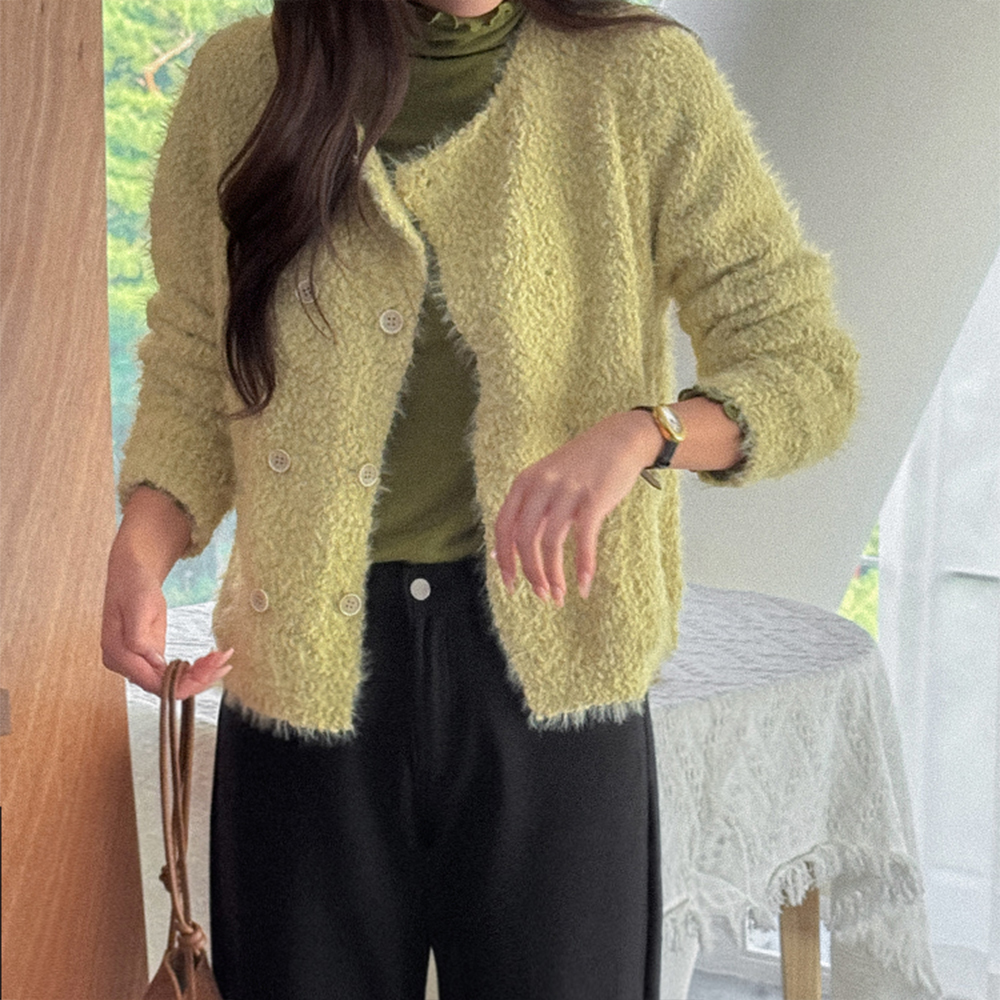Butter Curly Double Button Crop Cardigan [size:F(55~66)]