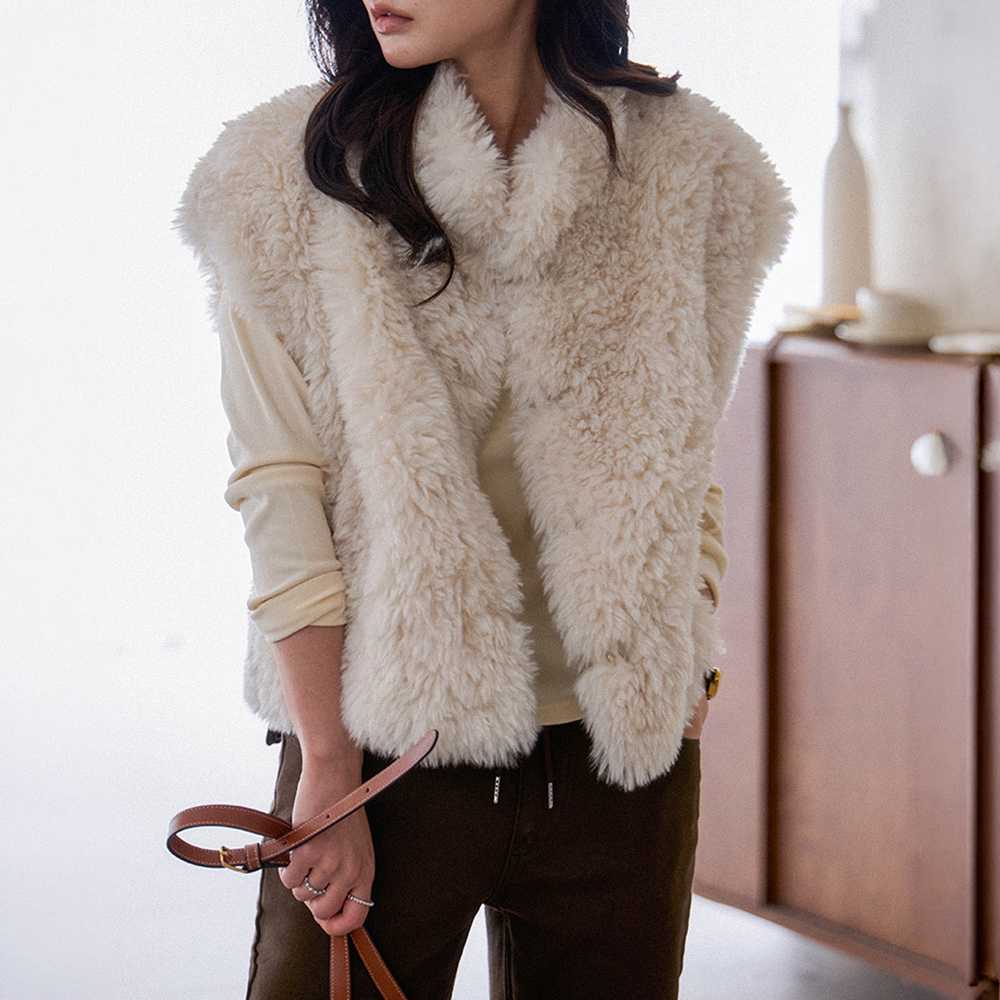 Clarice Curly Highneck Sherpa Fur Vest [size:F(55~66)]