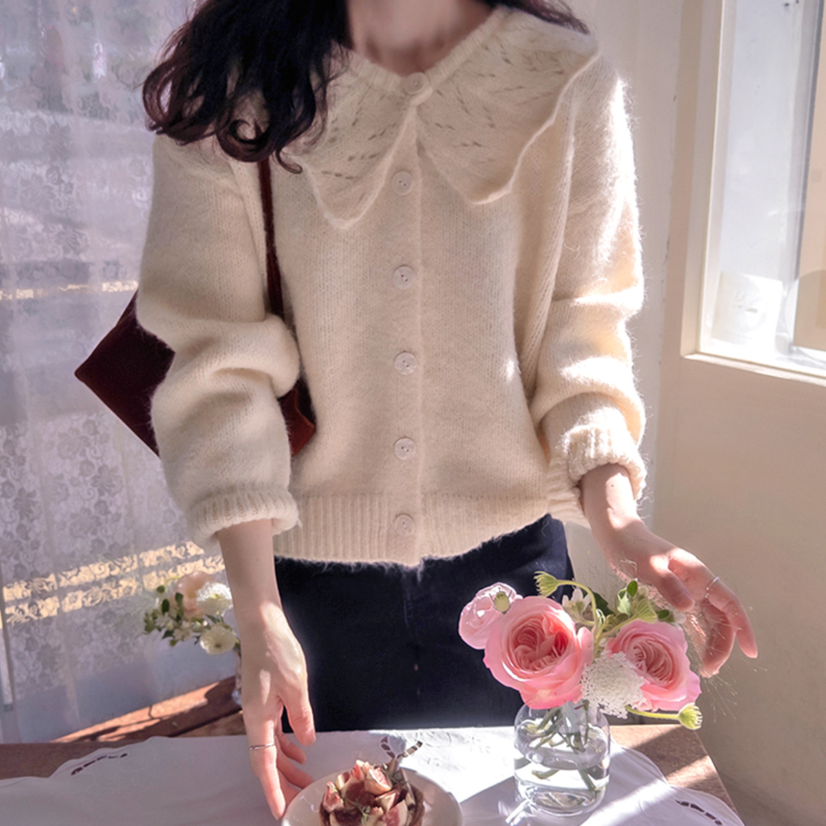 Angel Punching Wavy Collar Warm Wool Cardigan [size:F(55~66)]